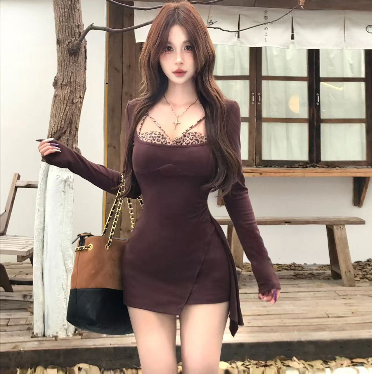 性感辣妹豹纹假两件连衣裙女秋长袖打底裙不规则高级感秋冬包臀裙