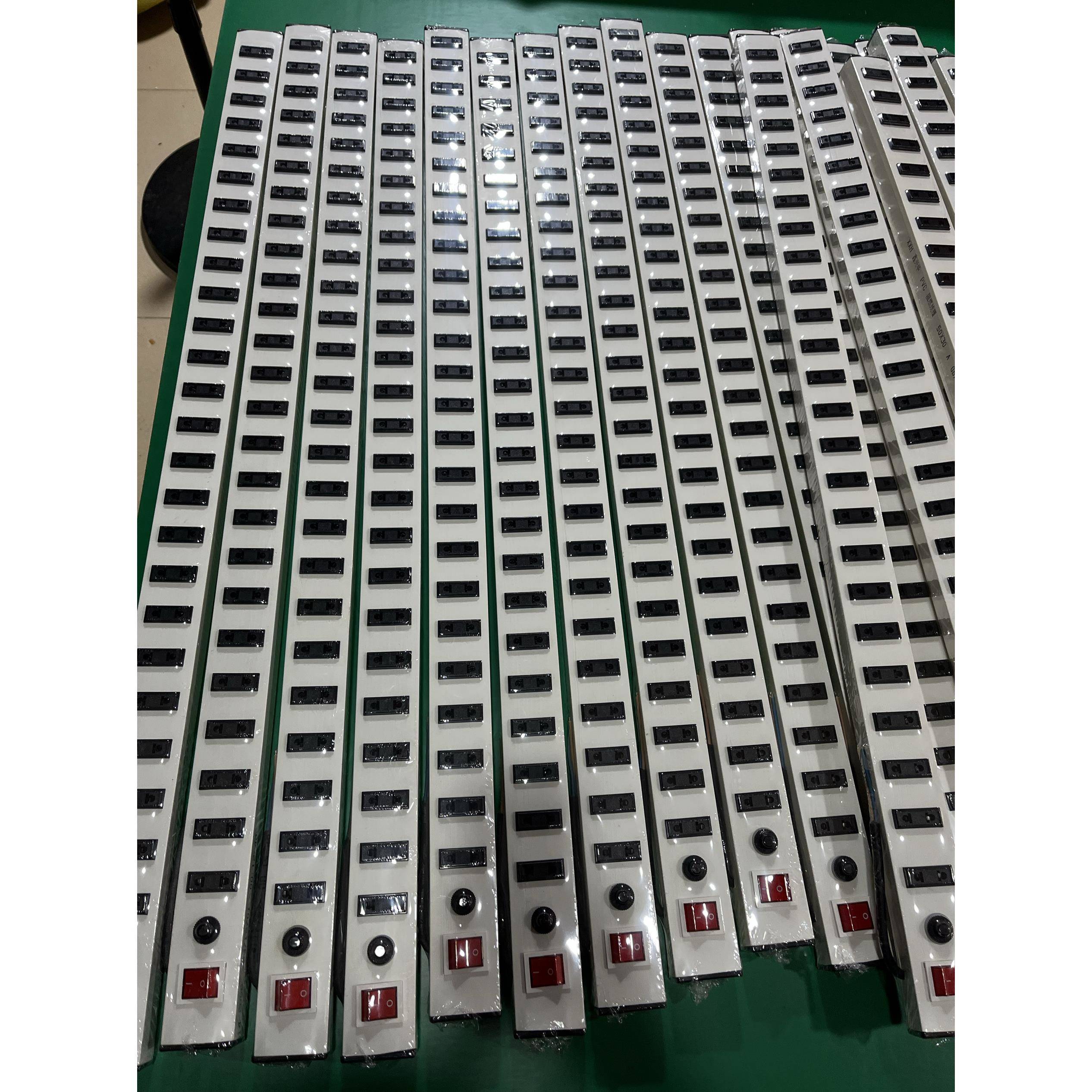 电源排插头长1米老化测试架排插座两插三插座带保护开关老化插排