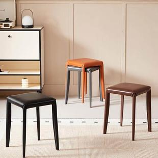 马鞍凳可叠放客厅餐桌板凳餐厅椅子家用等位凳子简约皮革方凳矮凳