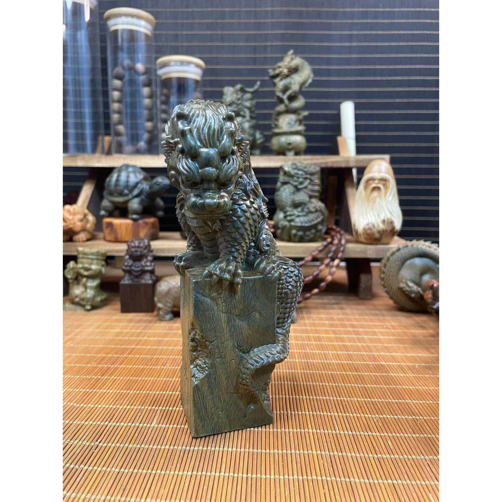 绿檀木雕镇水兽摆件盘龙玉玺创意文玩招财装饰桌面工艺品麒麟摆件