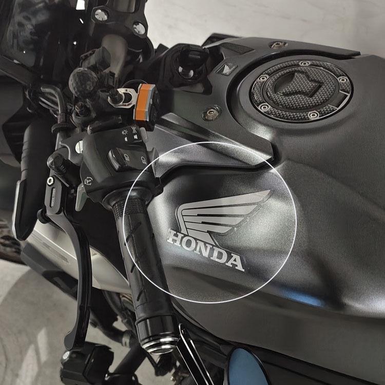 适用于本田HONDA机车cm300 cbf190xCB650r 400金属翅膀立体车标贴
