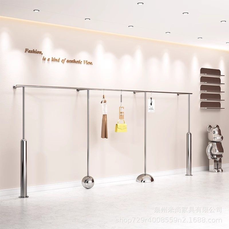 不锈钢上墙架壁挂式服装店陈列架拉丝银色货架童装女装店铺挂衣架
