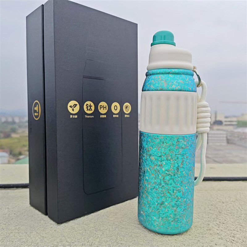 纯钛保温杯男女健身运动旅行运动水壶学生上学带吸管喝水杯子