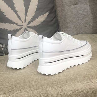 8cm内增高小白鞋女2021春秋新款坡跟百搭厚底轻便松糕鞋休闲女鞋