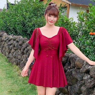 平角保守遮肉温泉沙滩度假泳装 大码 泳衣女200斤遮肚显瘦连体裙式