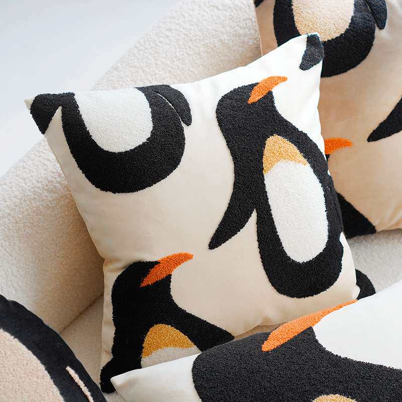 可爱企鹅儿童动物抱枕套北欧简约ins风客厅民宿沙发床上靠垫靠枕