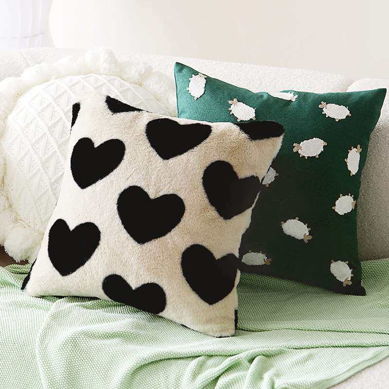 毛绒抱枕可爱ins风抱枕套绿色办公室沙发客厅高档儿童睡觉靠垫