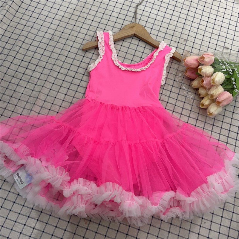 宝儿w玫红色泳衣,凸凸裙款式,1583