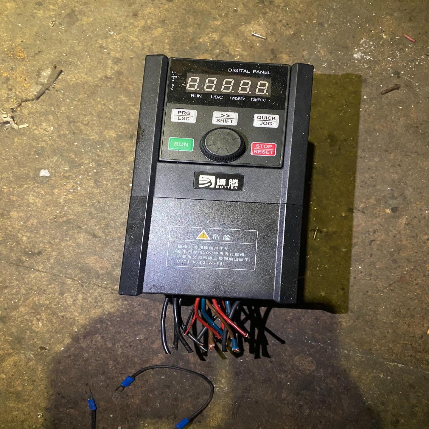博腾变频器A558-4T4R0GB/5R5PB系列拆【博航商行】