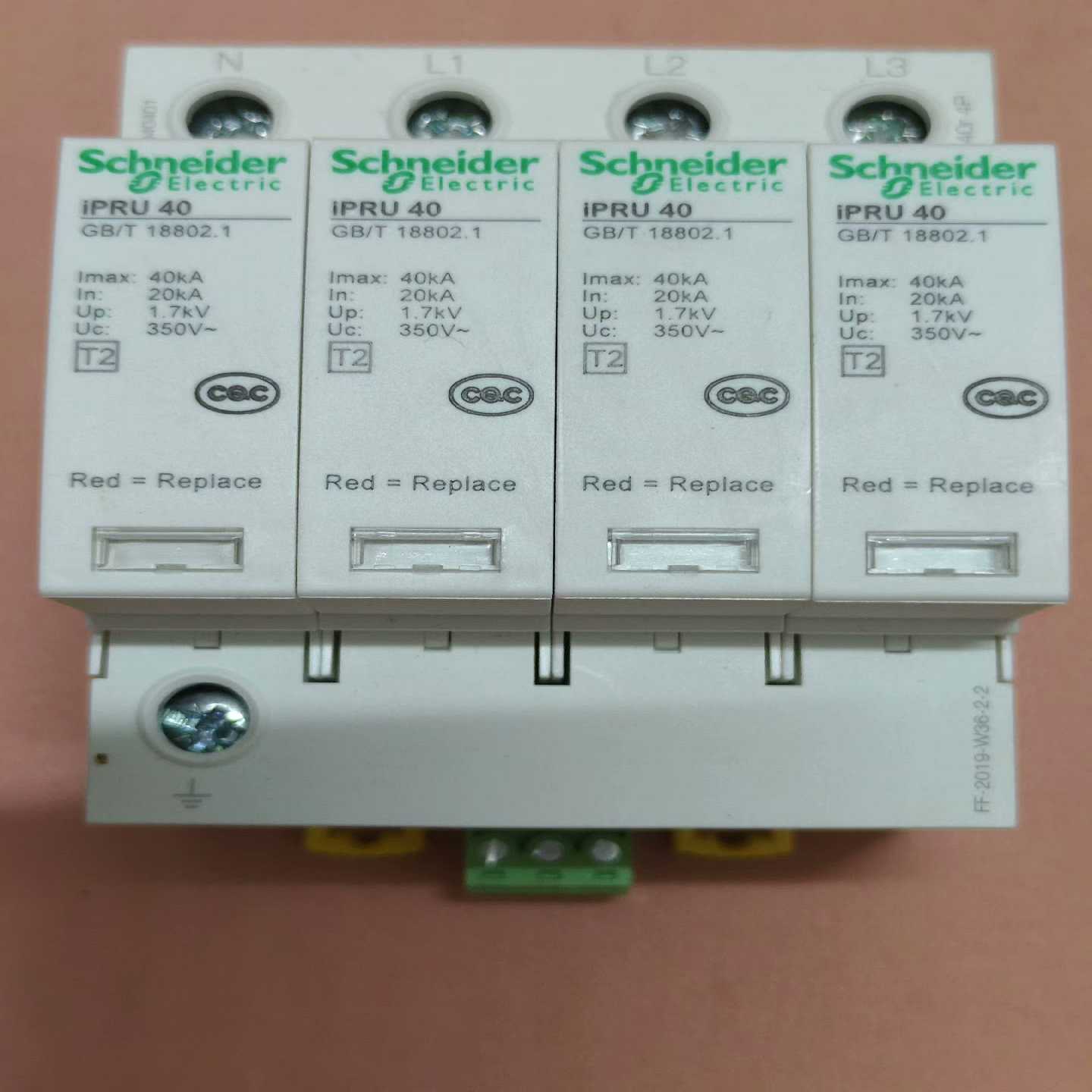 施耐德浪涌保护器iPRU-40KA/4P，数量:1个，单价:--议价商品
