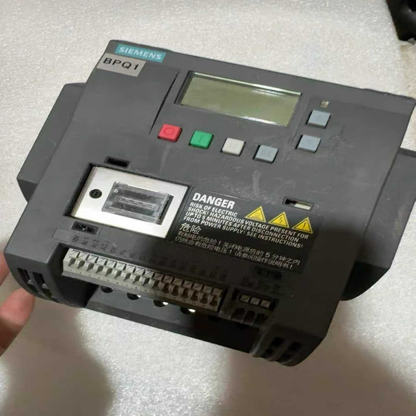 西门子1P6SL3210-5BE23-0UVO成色如图，