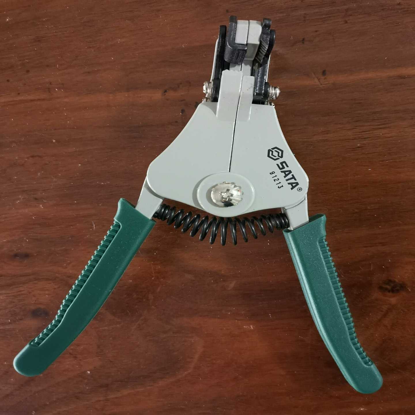 世达剥线钳91213，，无包装询价