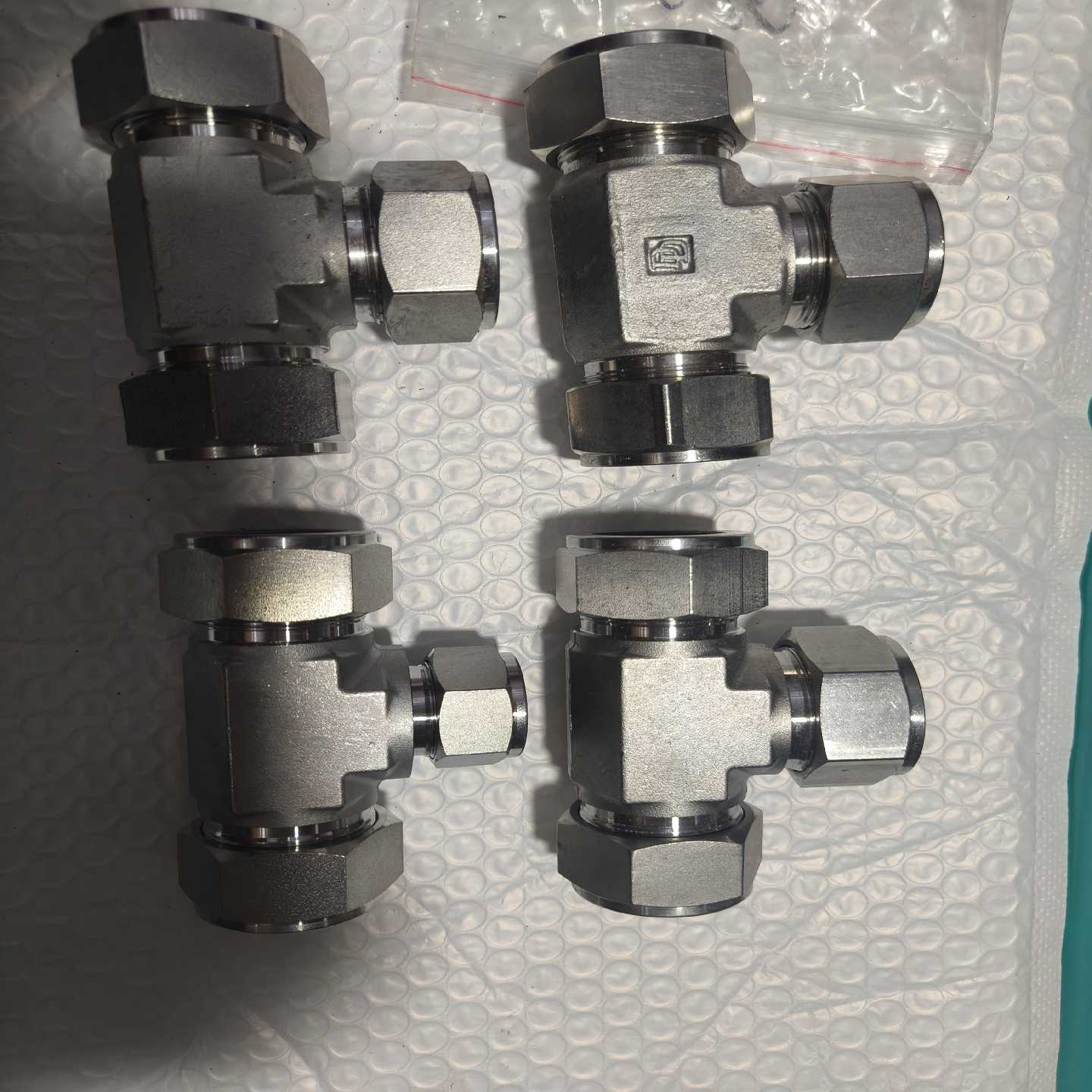 (重工机械)1寸卡套接头double-lok浙江冠博，全新剩余，品