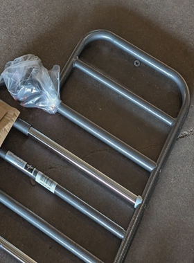 MedlineMDS89697夹式半轨安全导轨适用于Medline家庭护理床