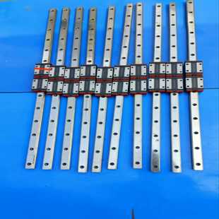 长期供应银泰20导轨，成色如图，滑块顺畅无顿卡。每条含两个滑--