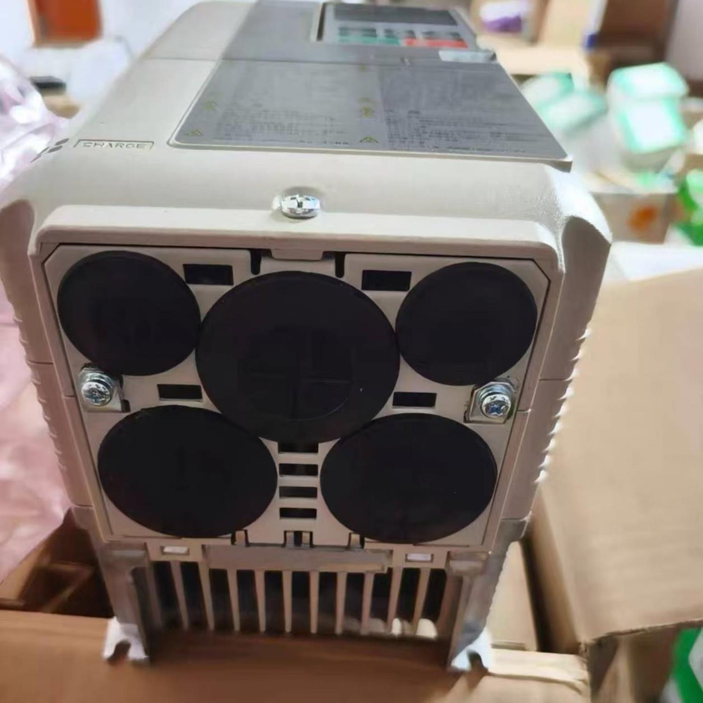 配件CIMR-AC4A0165AAA CIMR-AD4A0007FMA 安川变频器现货议价