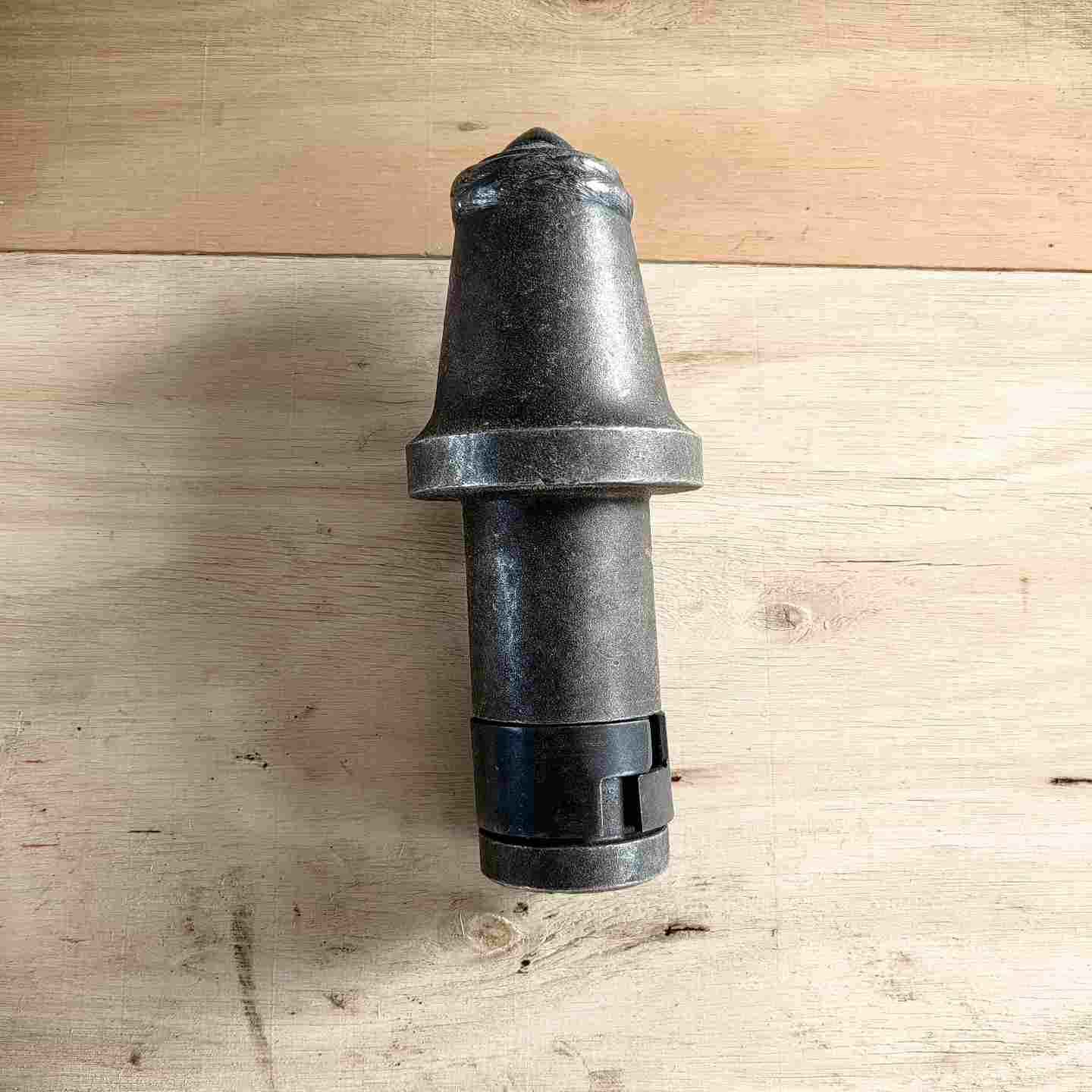 议价U90煤截齿e全新库存，带耐磨层，30/35煤截齿，需要的联系现