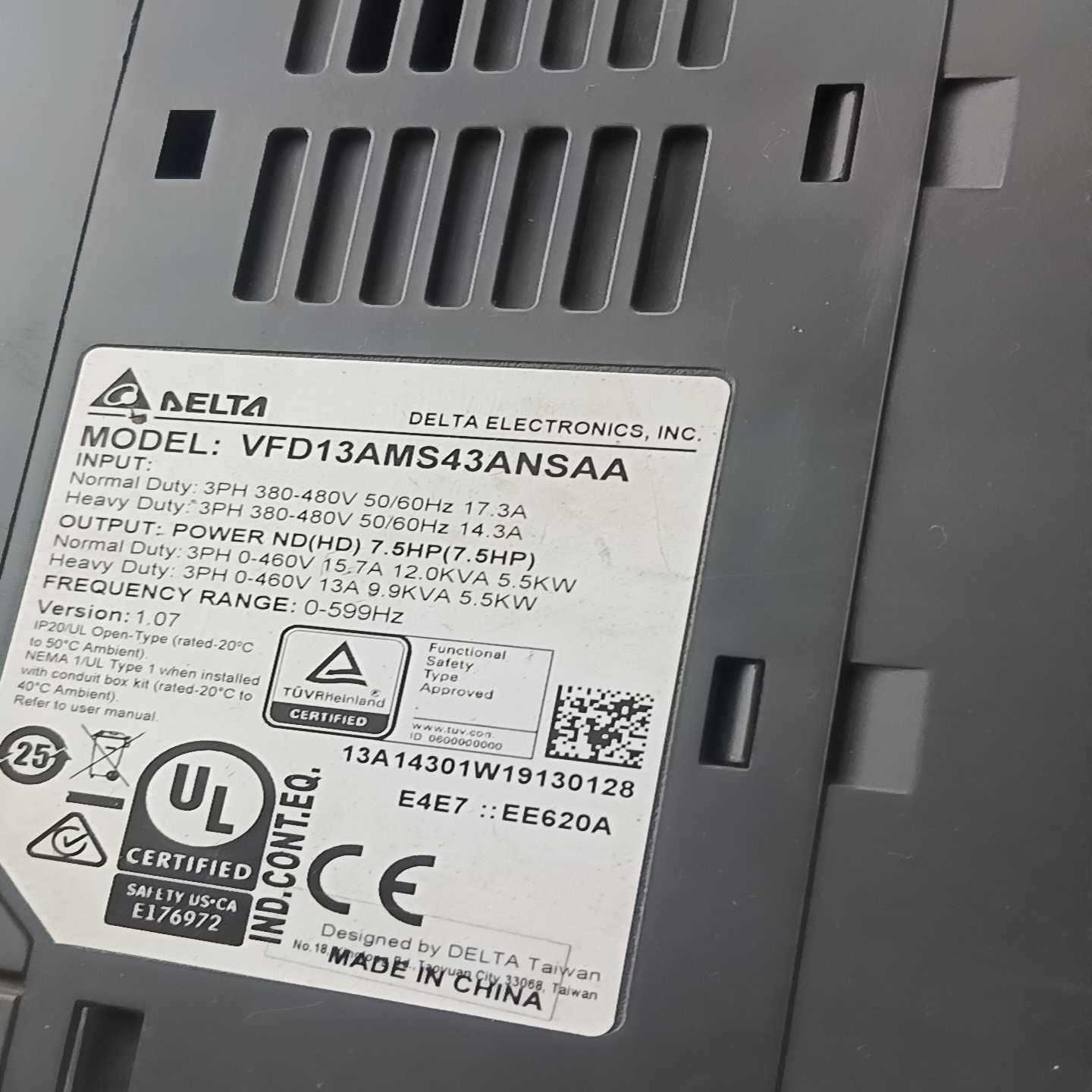 台达MS3005.5KW。VFD13AMS43AFSAA--议价商品
