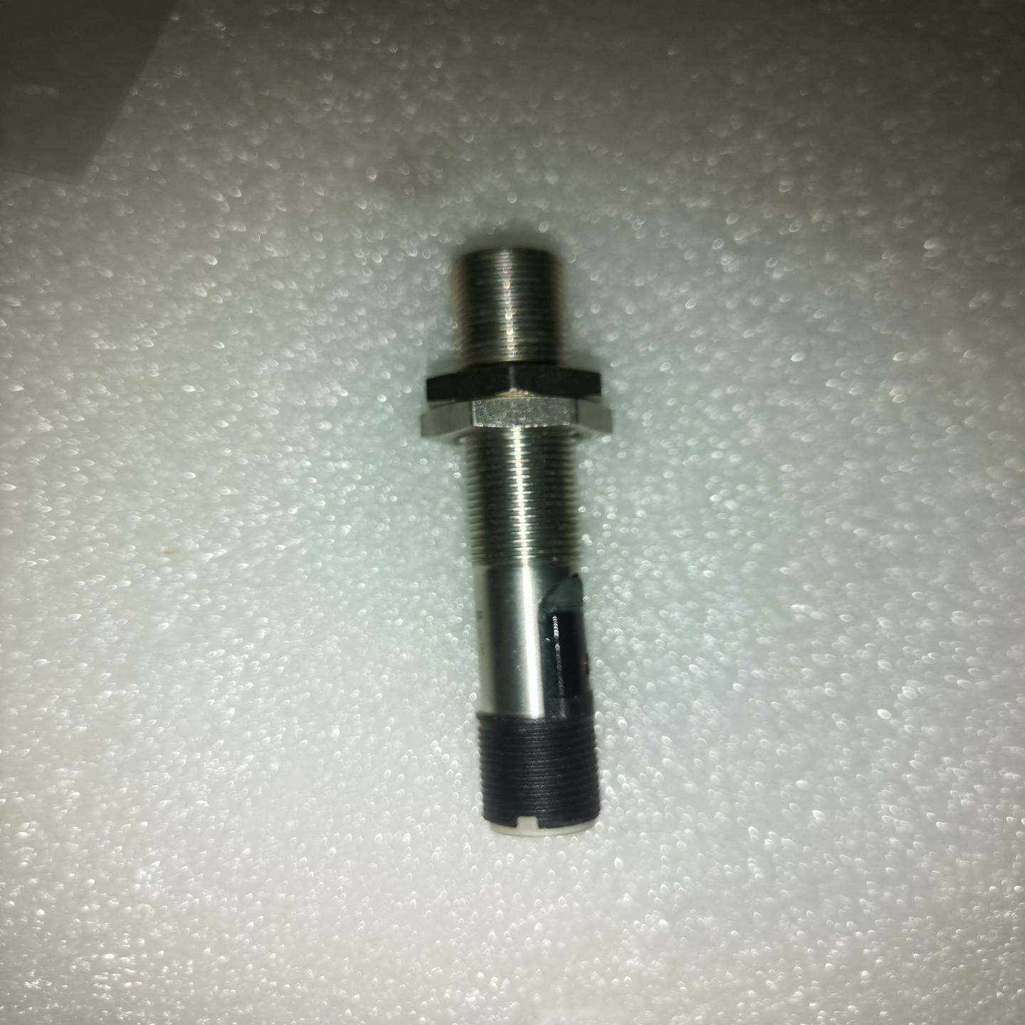 BALLUFF接近开关，电容接近开关，型号：BCS00