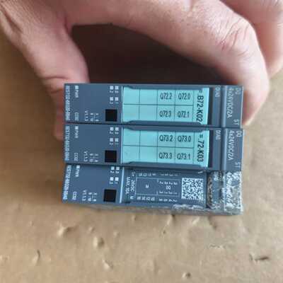 西门子SIMATICS7模块，型号6ES7132-6BD--议价商品