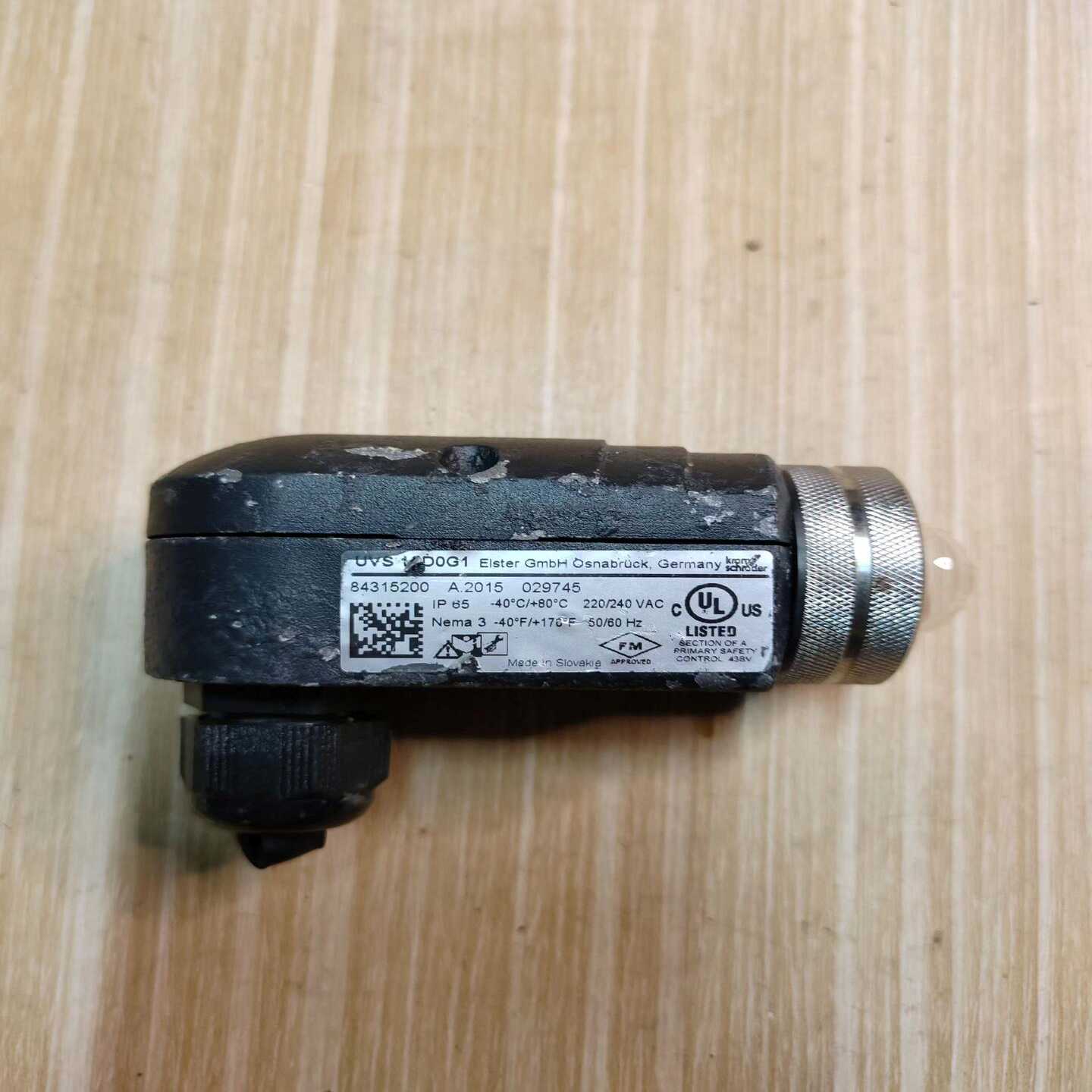 霍科德火焰检测器UVS10D0G1，德国原装进口，型号843--议价商品