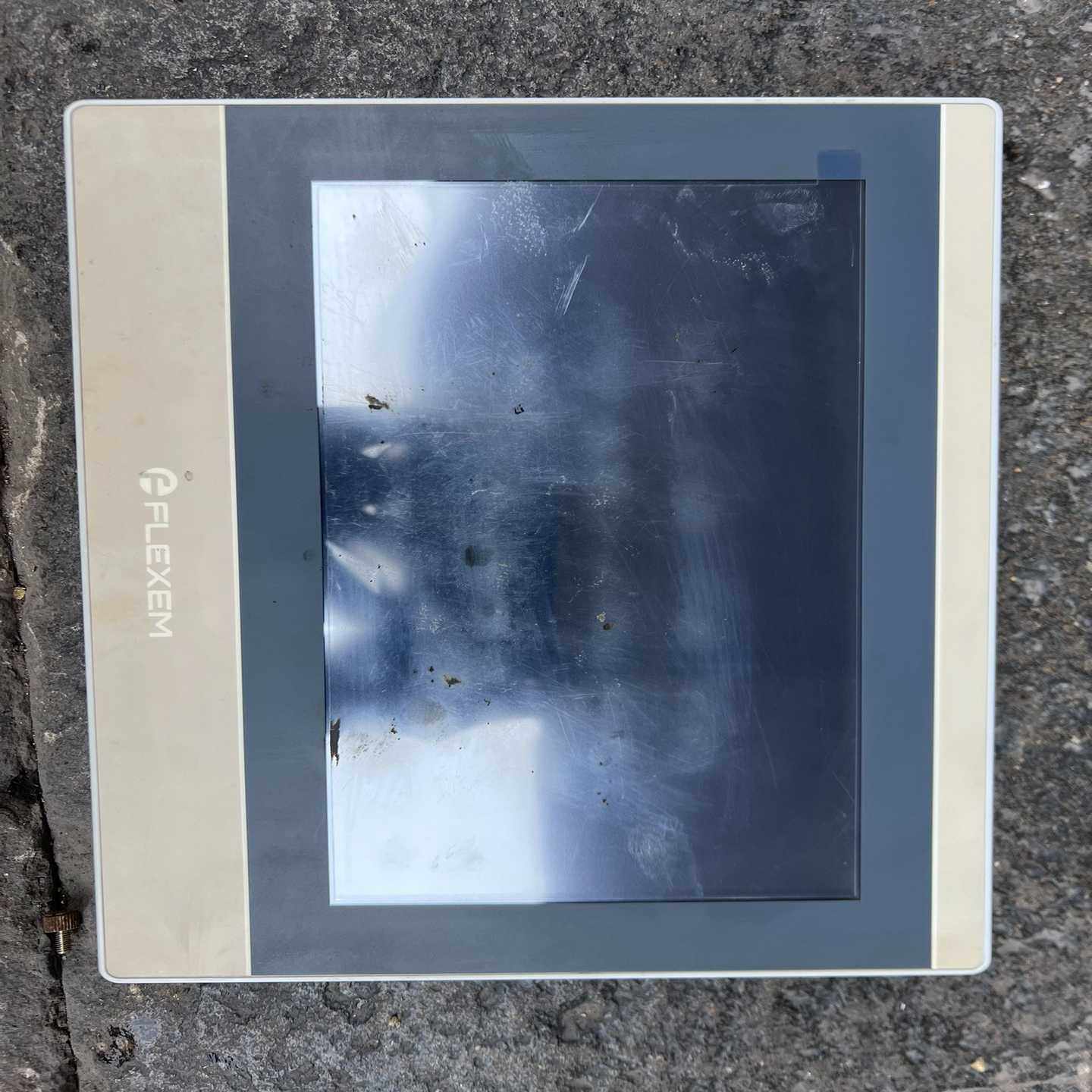 繁易触摸屏FE7100WE-4G一台询价