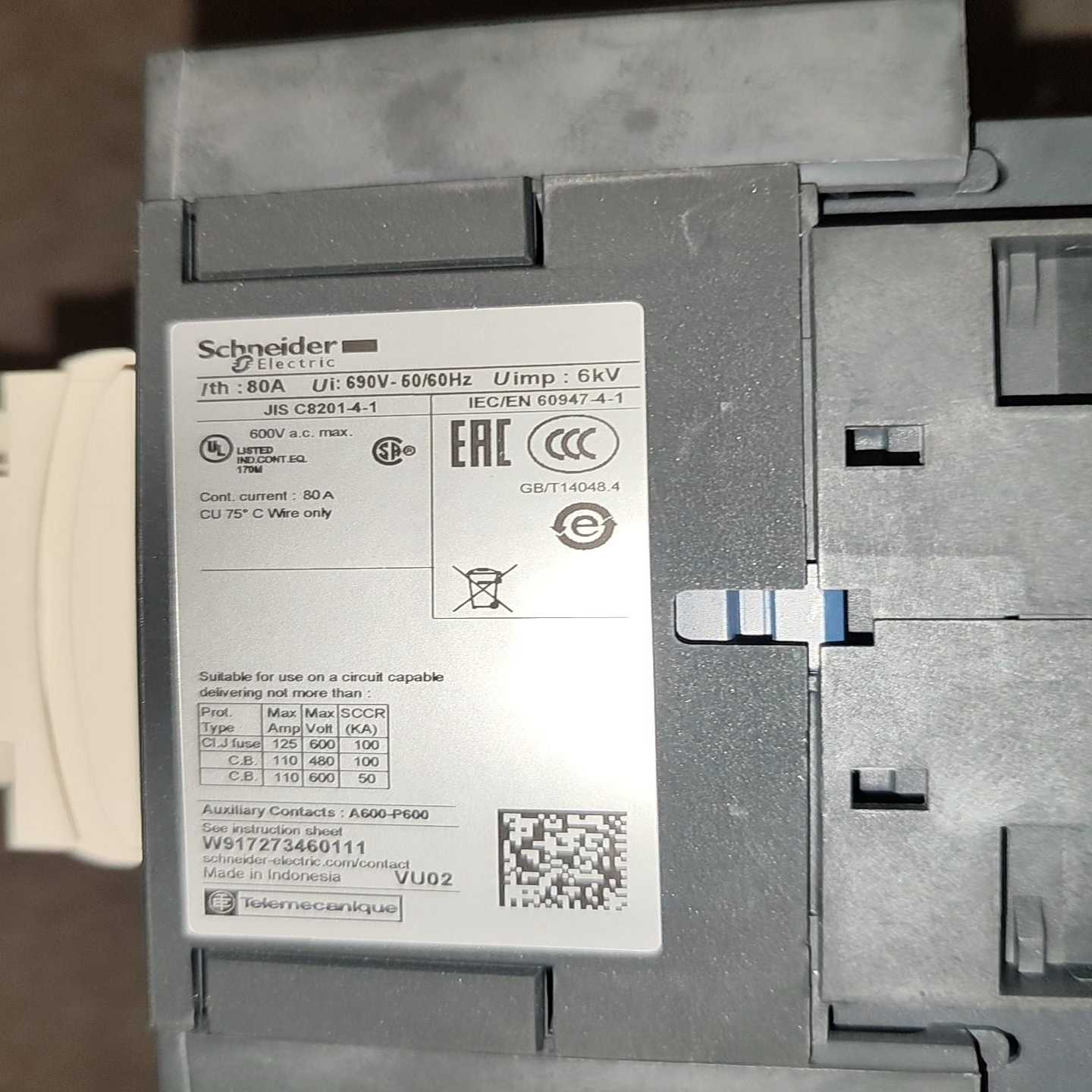 施耐德交流接触器LC1DT80A，带LADN22C辅助触头模--议价商品