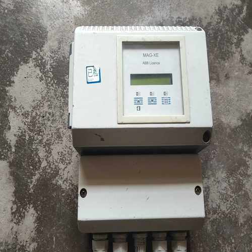 询价上海威尔泰MAG-XE电磁流量计转换器E4变送器，实图拍摄，