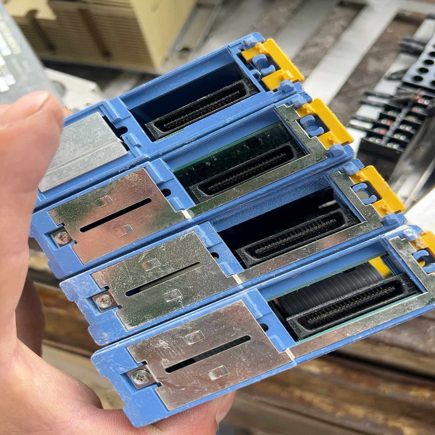 横河PLC模块，型号F3XD64-3F，日本原装，具体看图。--议价商品