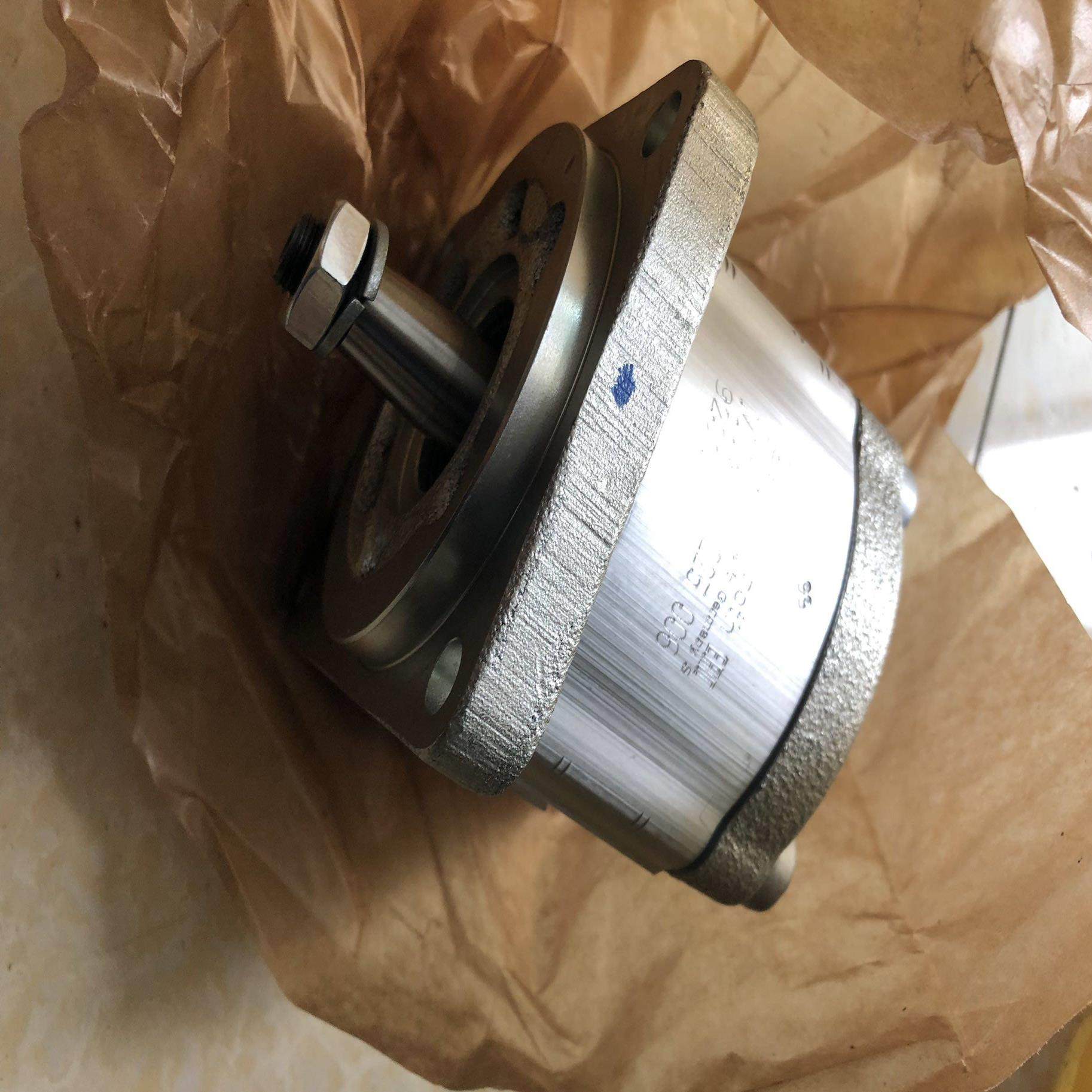 配件德国力士乐齿轮泵0510225006型号AZPF-1X-004RCB20MB全新议价