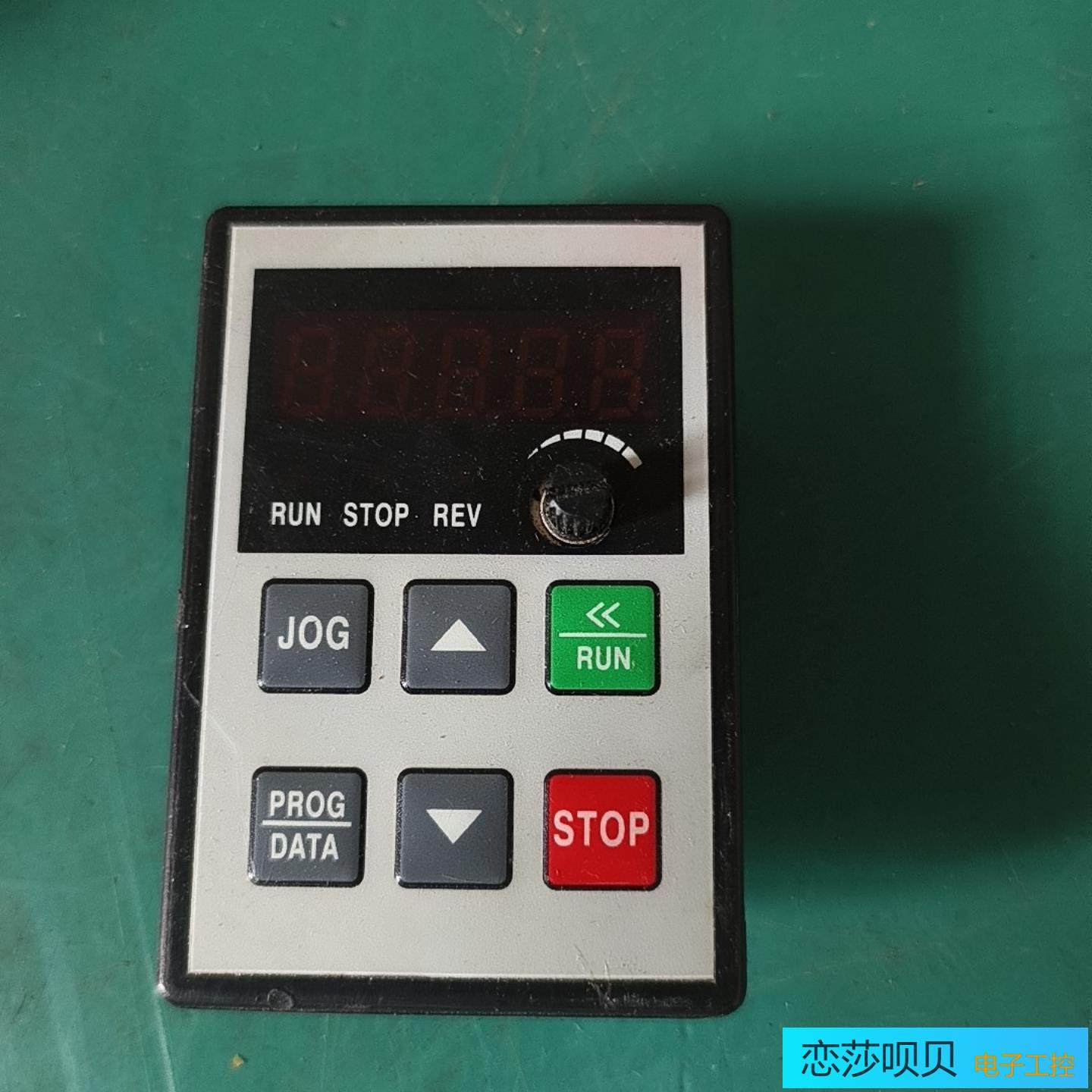 德弗变频器面板 MB104W正常品相如图