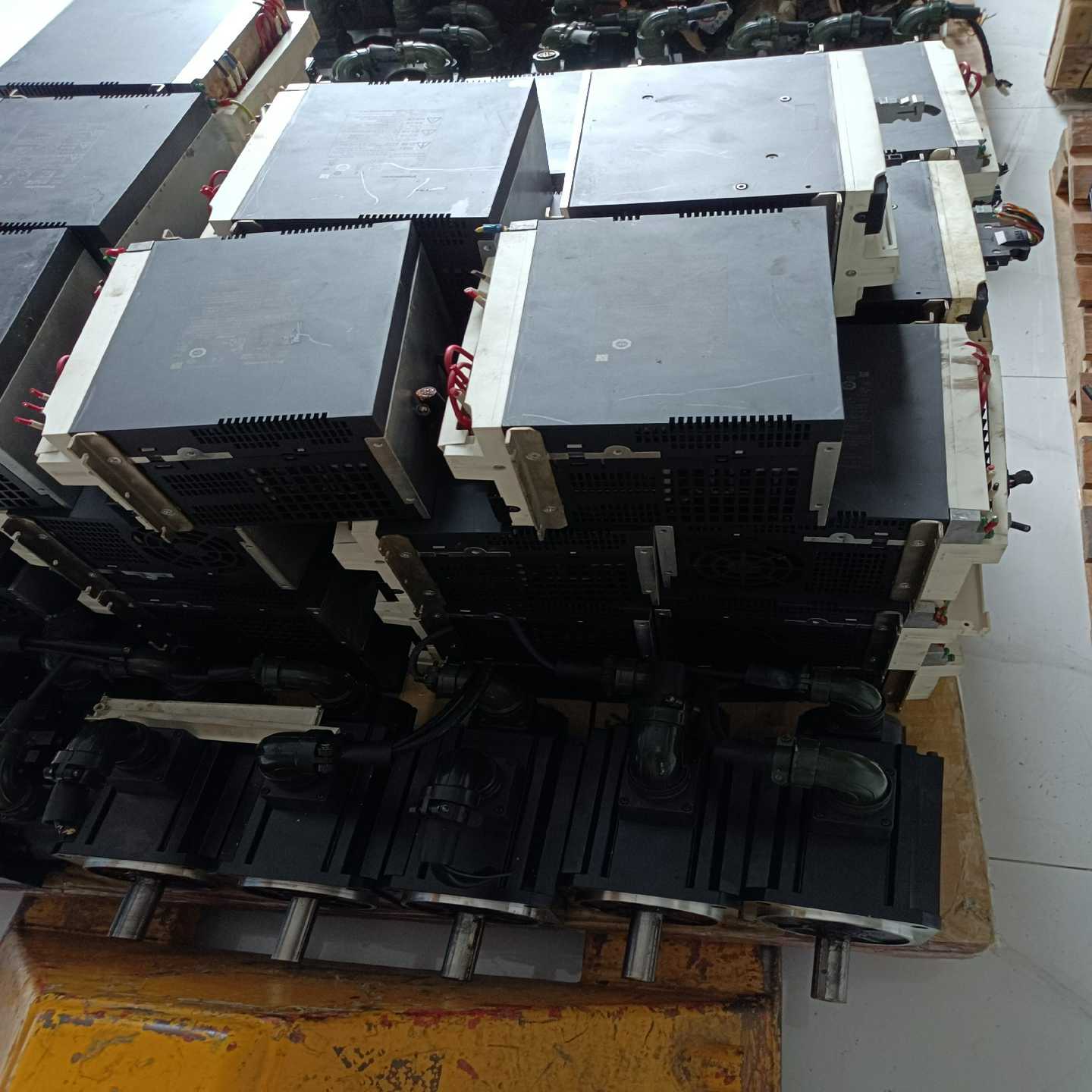 松下驱动器mFDLTA3SF011mFDLNA3SEmD--议价商品