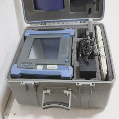 经电源测试ExfoFTB-300通用测试系统带底座