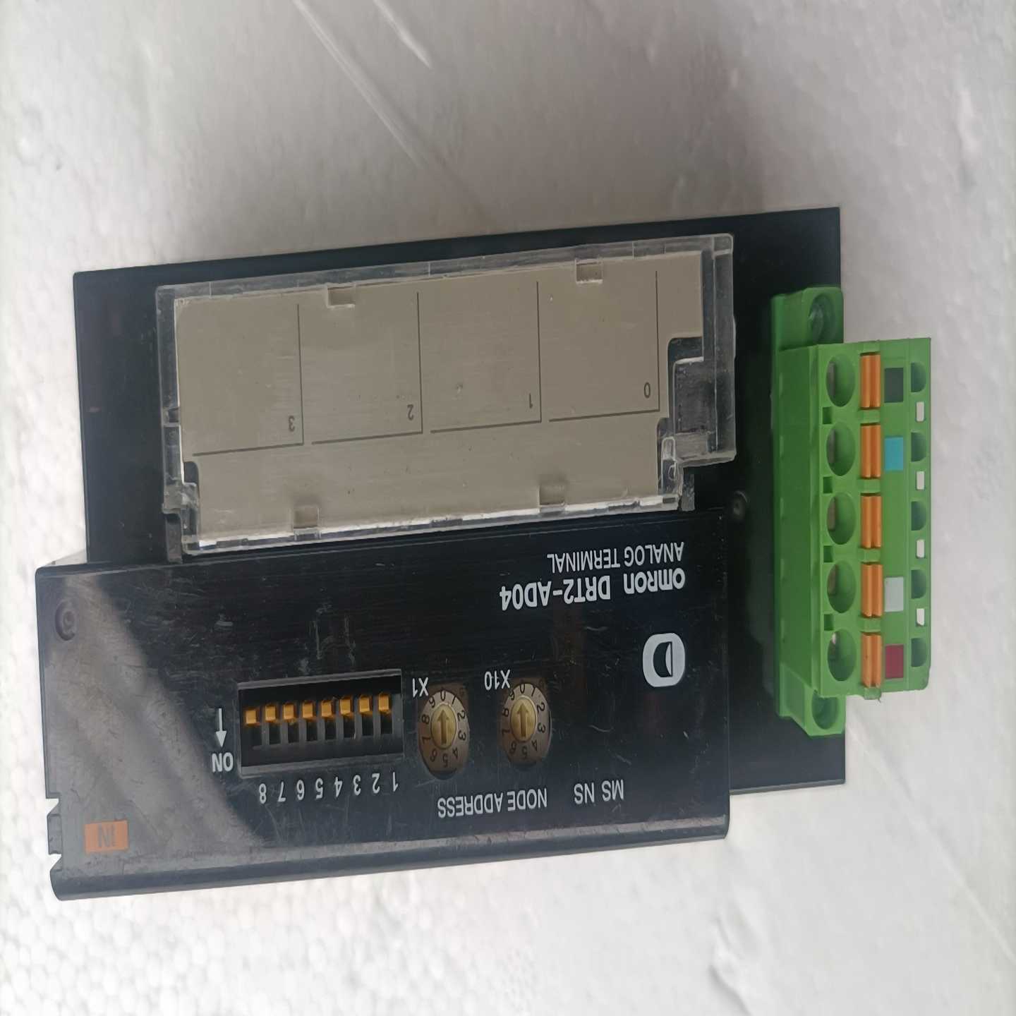 议价欧姆龙远程模块DRT2-AD04，成色如图，功能完好，喜