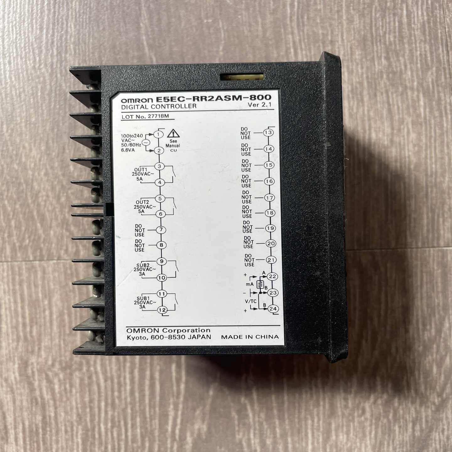 欧姆龙温控器E5EC-RR2ASM-800，Ver2.1，