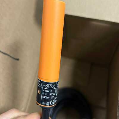 易福门接近传感器，型号IA5083IA-3010-BPKG--议价商品