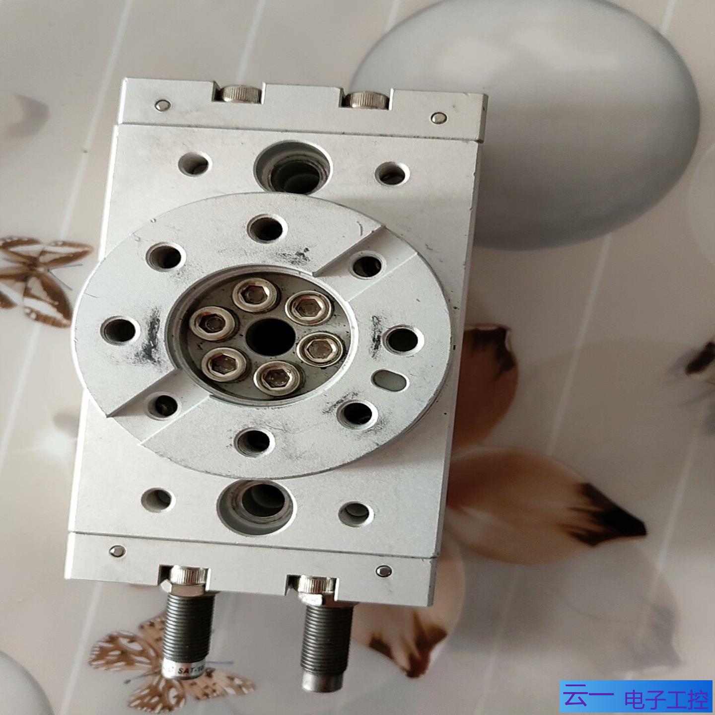 气立可CHELIC回转气缸RTB-30-A2 全；议价