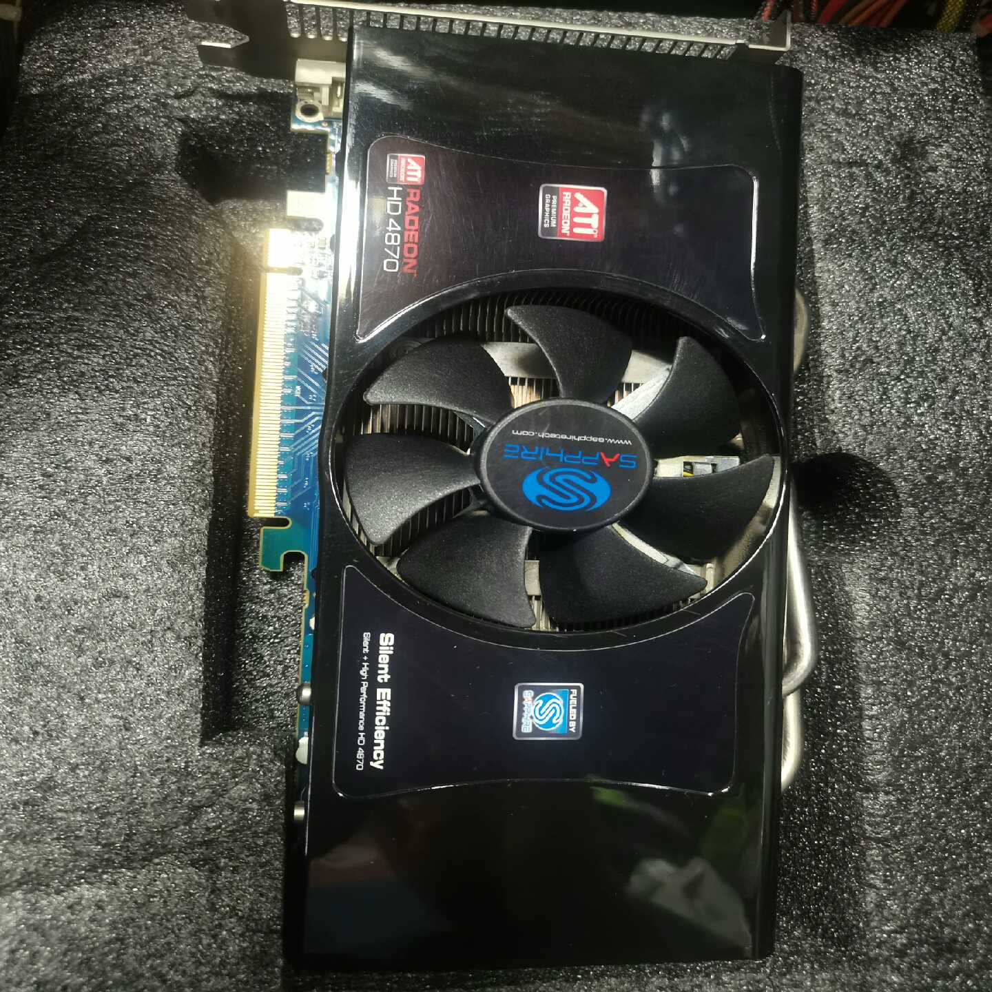 蓝宝石hd48701gddr5显卡，双DVI接口，两个--议价商品