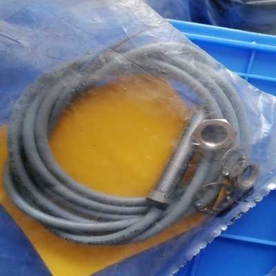 ATV32HU40N4/1.5/2.2/4KW功能正常~询价