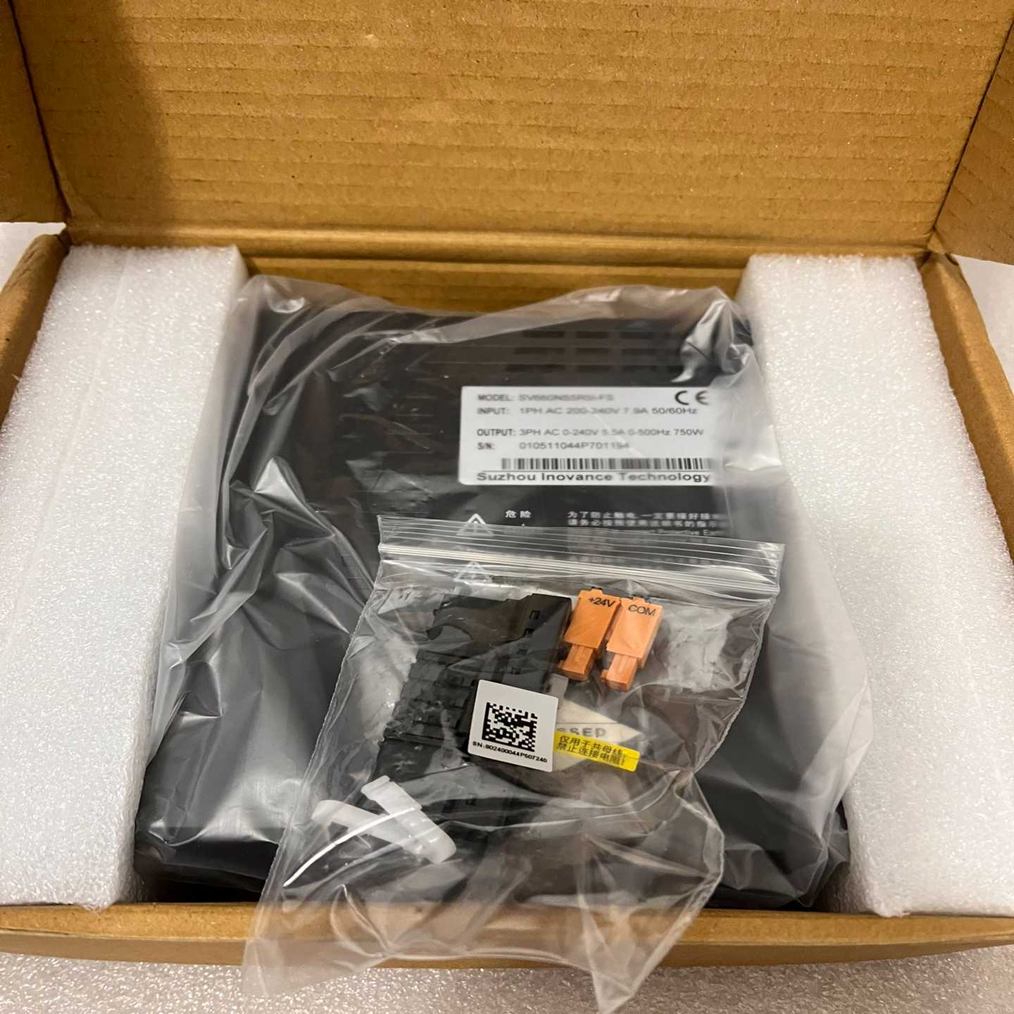 #控制器SV660NS5R5I-FS ，盒码一致，需~询价