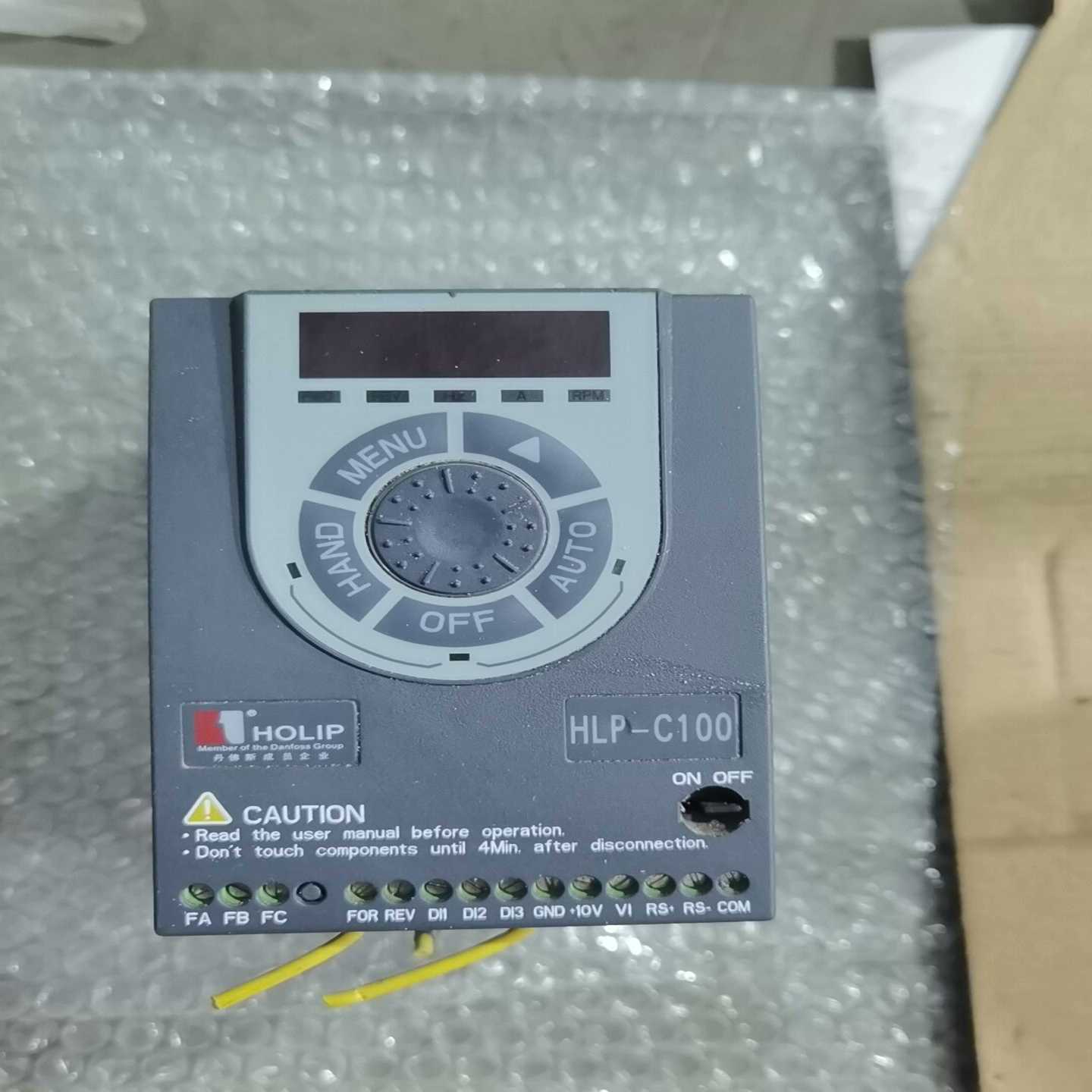 海利普变频器HLP-C100380V0.75KW拆