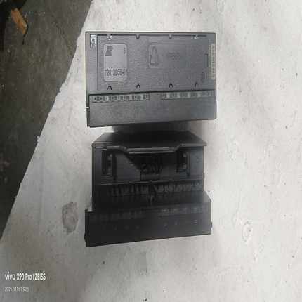 322-1hf01-0aa0没用的，有一个外壳破了~询价