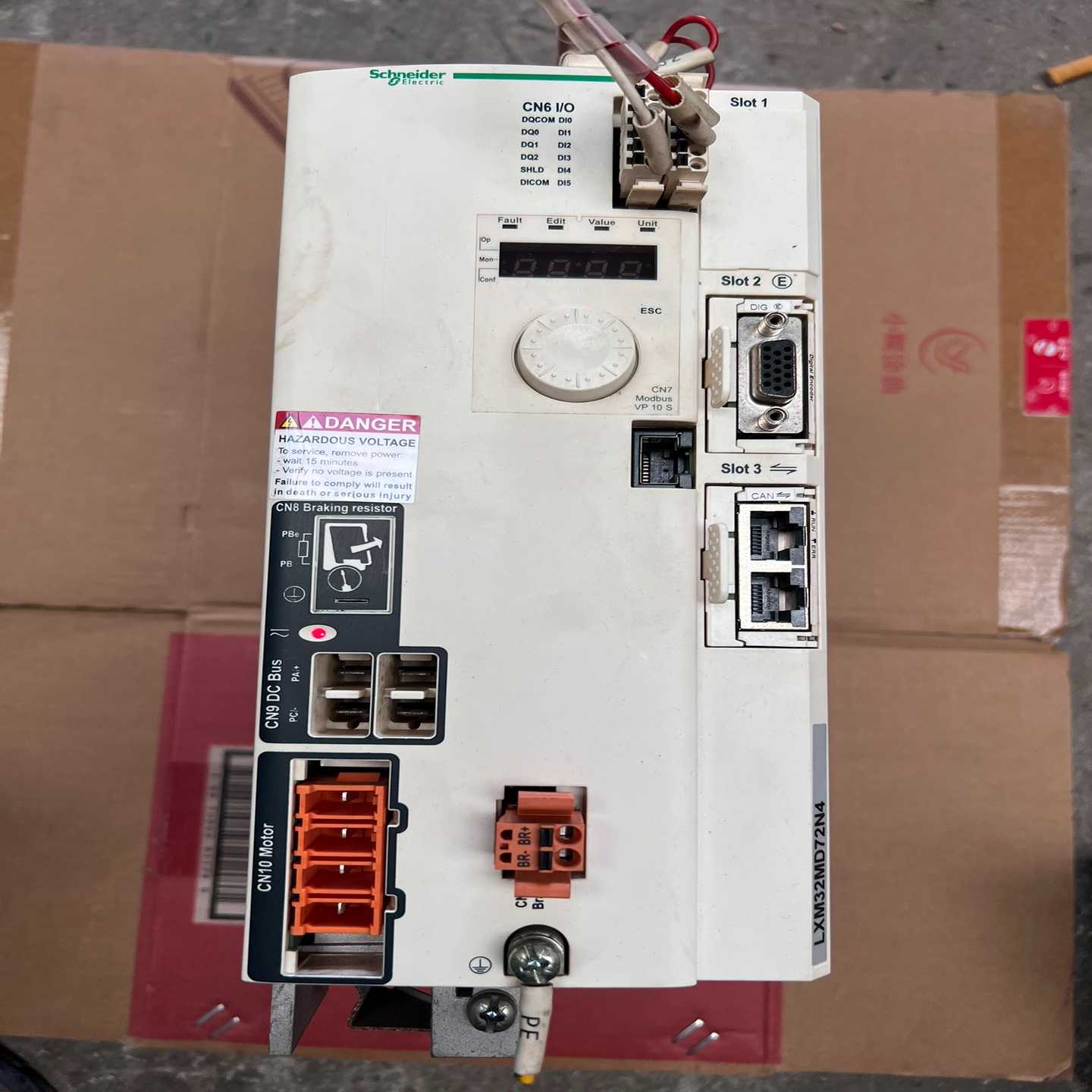 施耐德驱动器LXM32MD72N4--议价商品