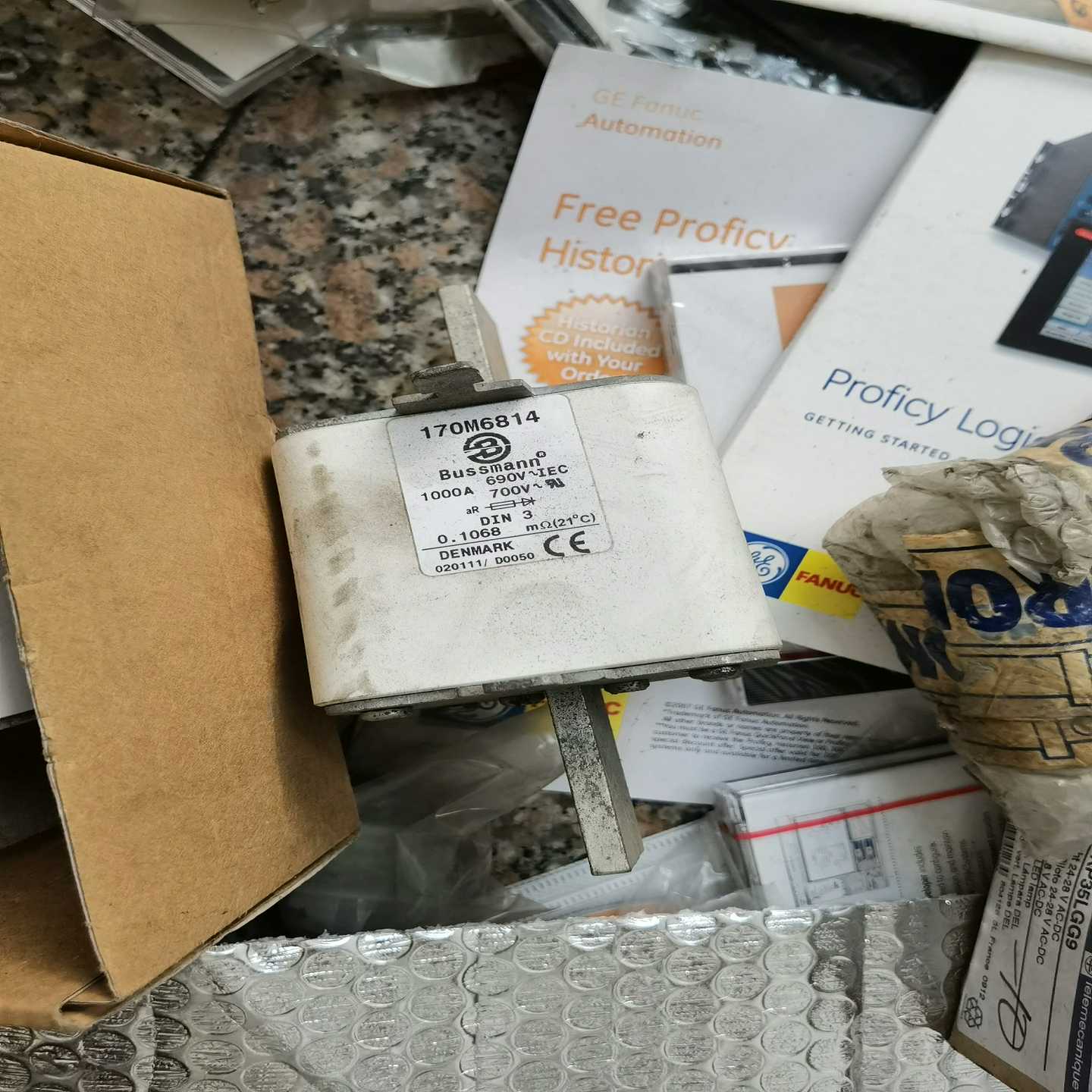 议价巴斯曼熔断器170m6814。1个。200元适用