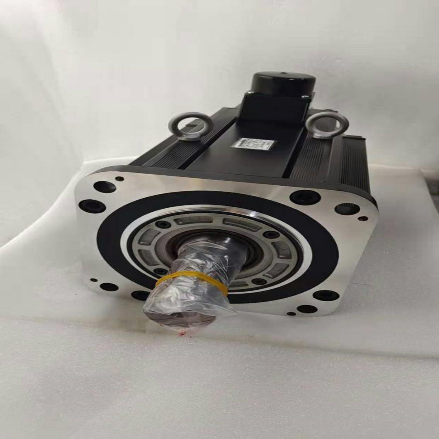 配件SGMRS-75A2A-YR2337A2A-YR11安川伺服电机 质保一年现货议价