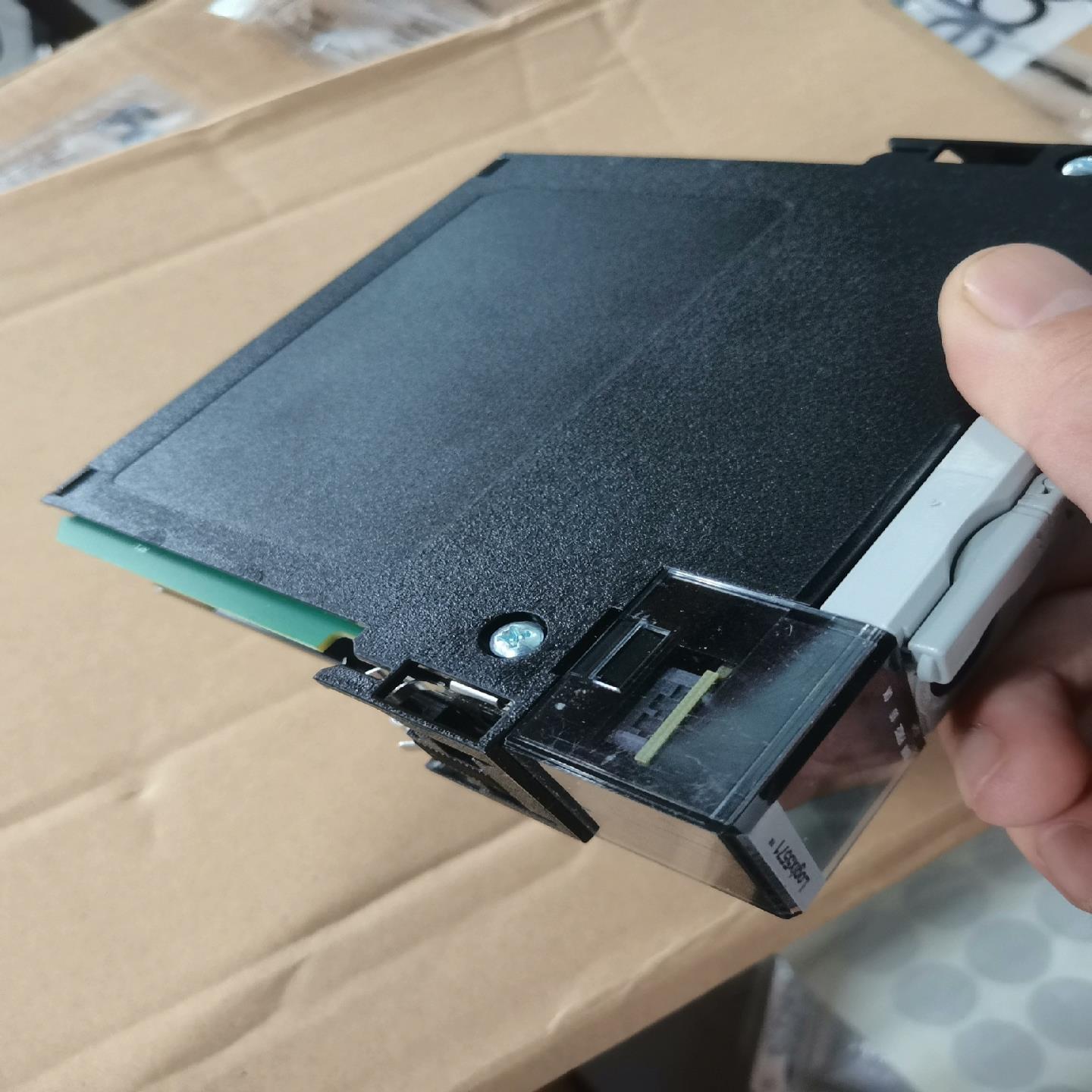 1756-L73/B，95新，，罗克韦尔CPU模~询价