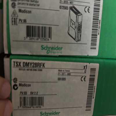 询价施耐德plc模块TSXDMY28RFK全新原装