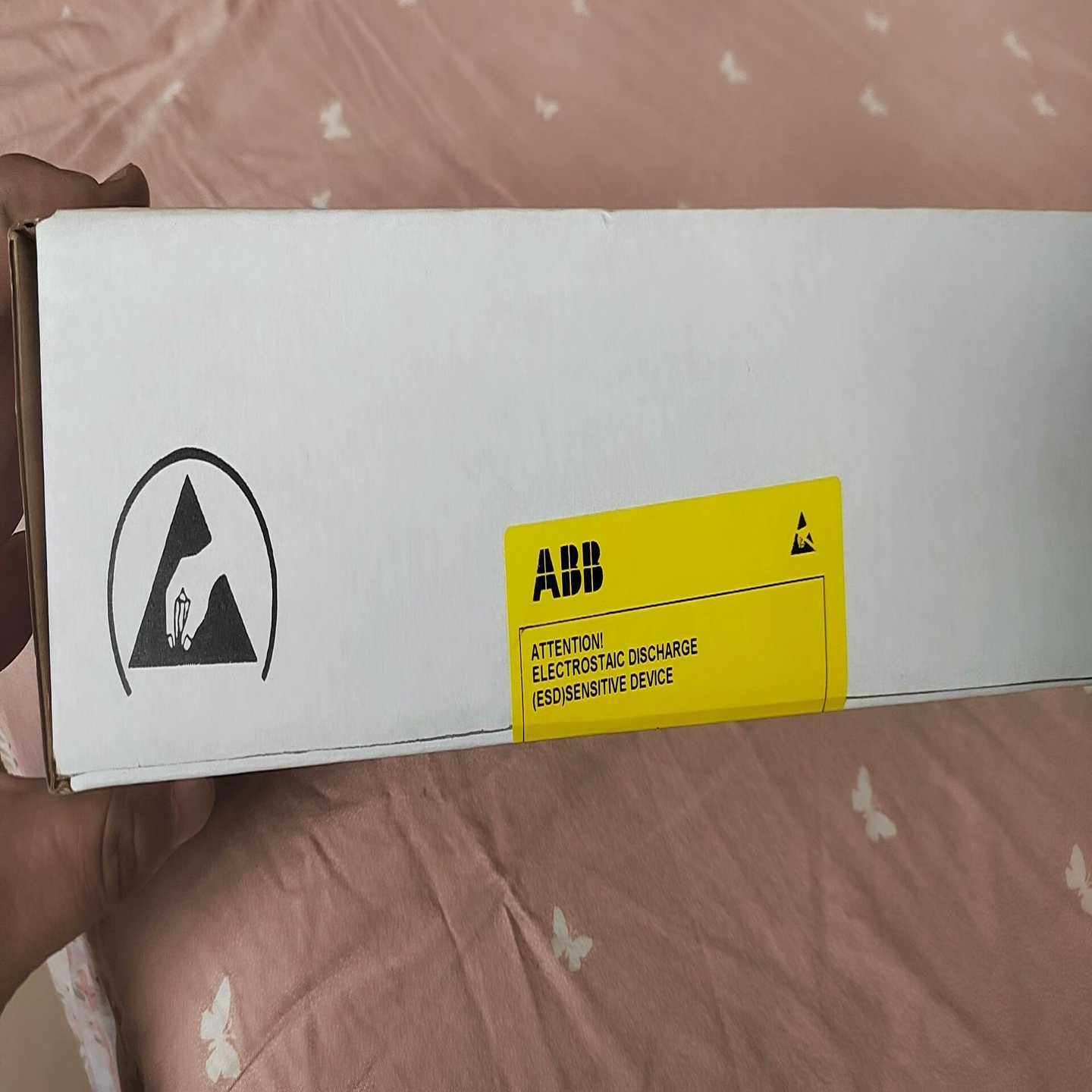 光纤分配器APBU-44C未开封，的联系询价