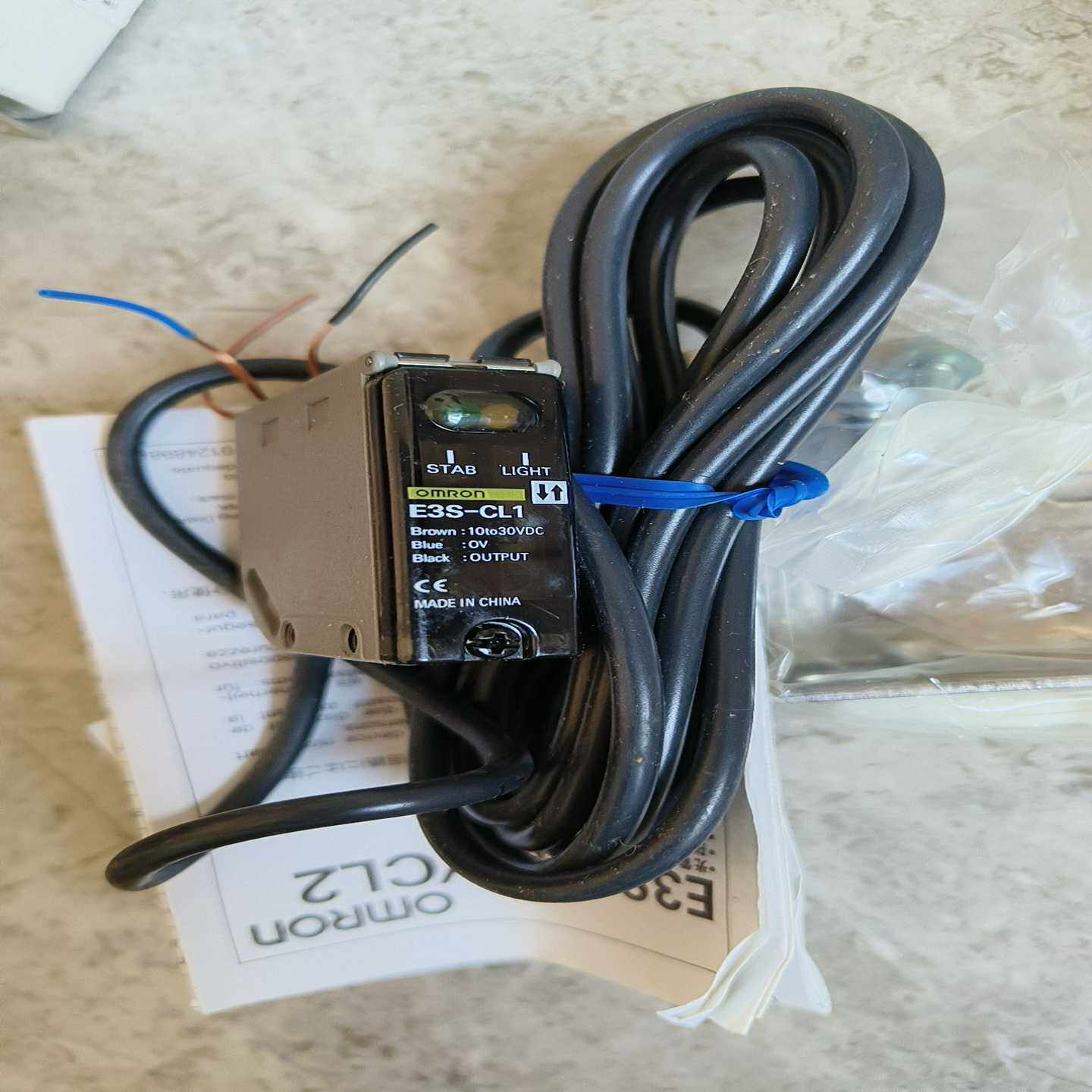 三菱J2S编码器OBA17-052{议价}