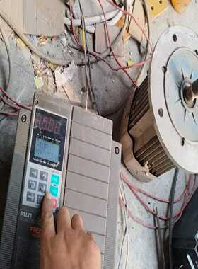 询价~富士变频器FRN5.5G11S-4CX，5.5KW3